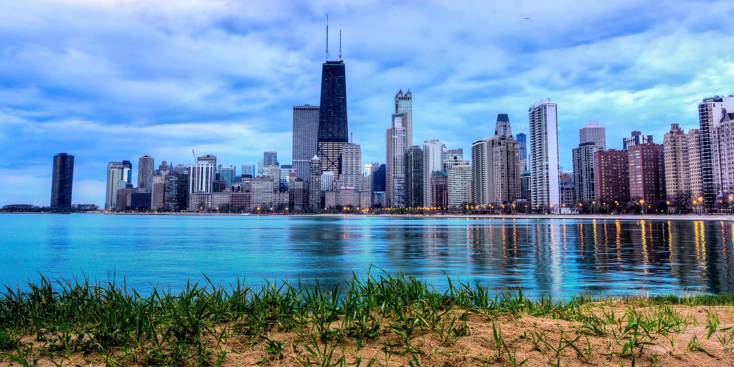 Chicago, IL skyline, the corridor Whipshipper carriers serve daily