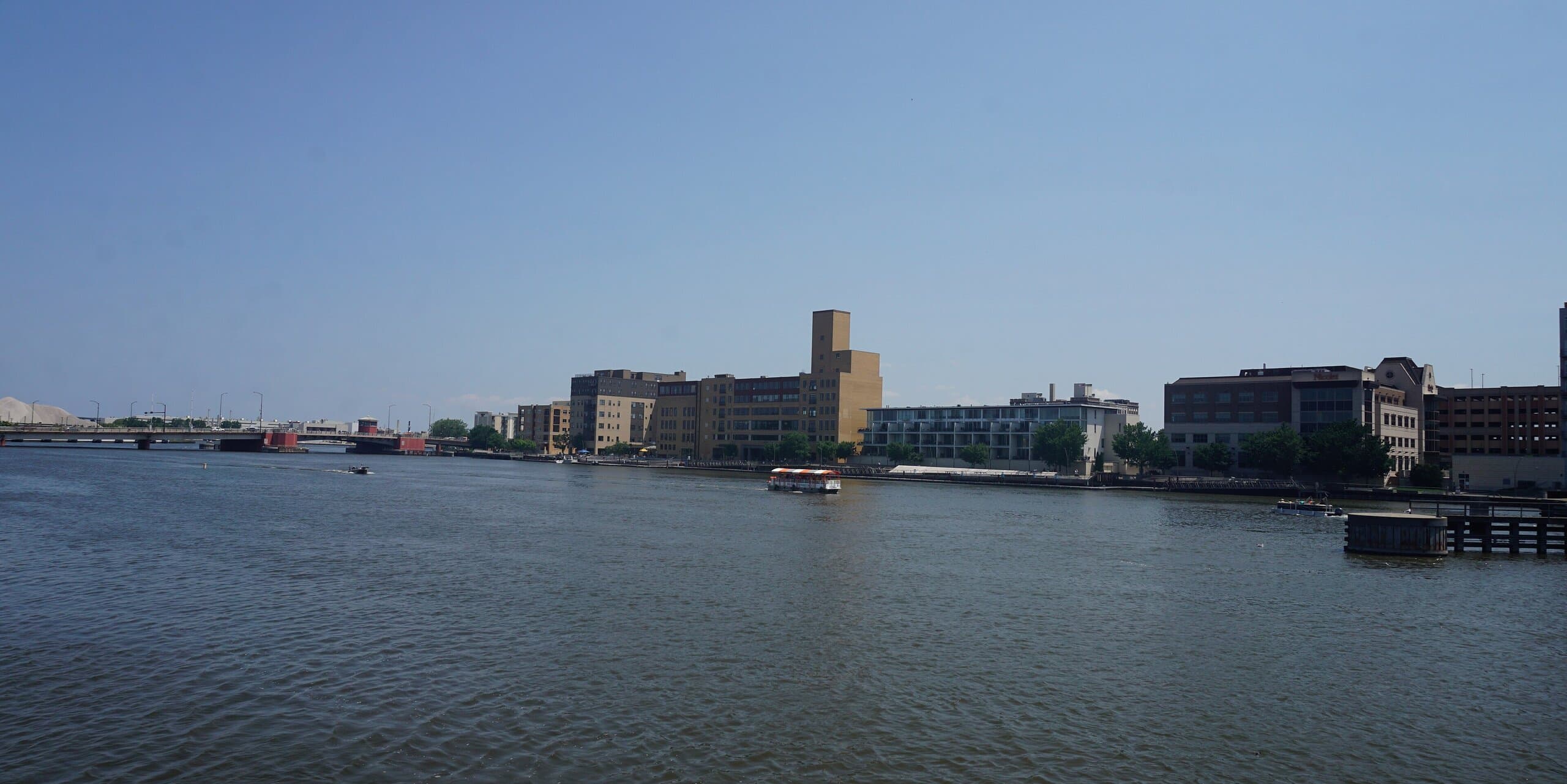 Green Bay, WI skyline, the corridor Whipshipper carriers serve daily