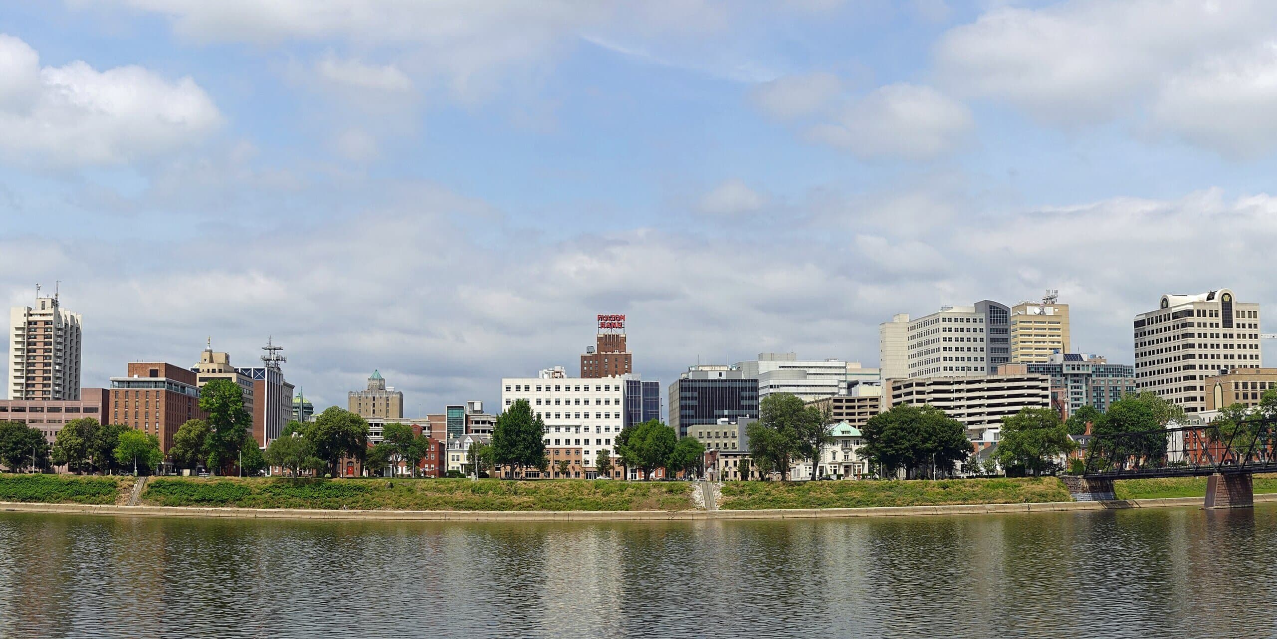 Harrisburg, PA skyline, the corridor Whipshipper carriers serve daily