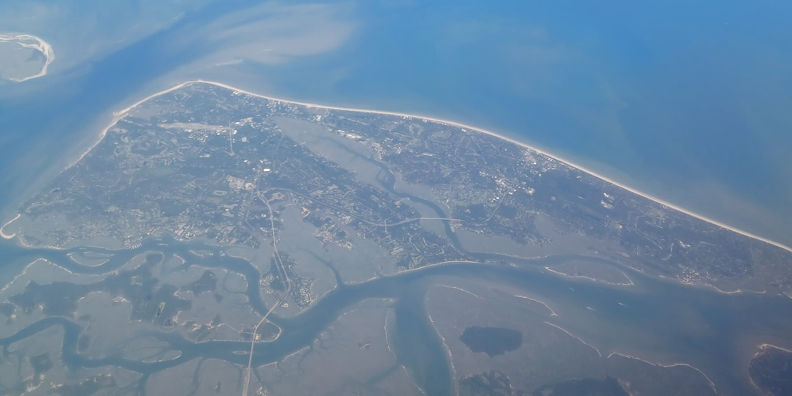 Hilton Head Island, SC skyline, the corridor Whipshipper carriers serve daily