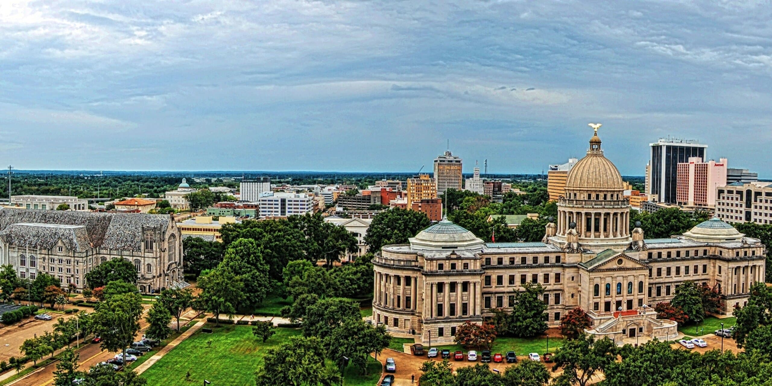 Jackson, MS skyline, the corridor Whipshipper carriers serve daily