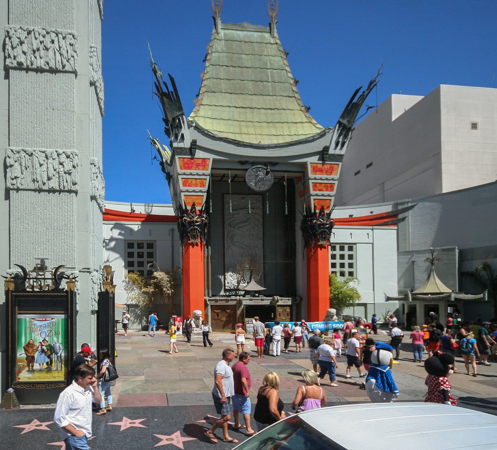 Los Angeles, CA — Chinese Theatre (26776735090)