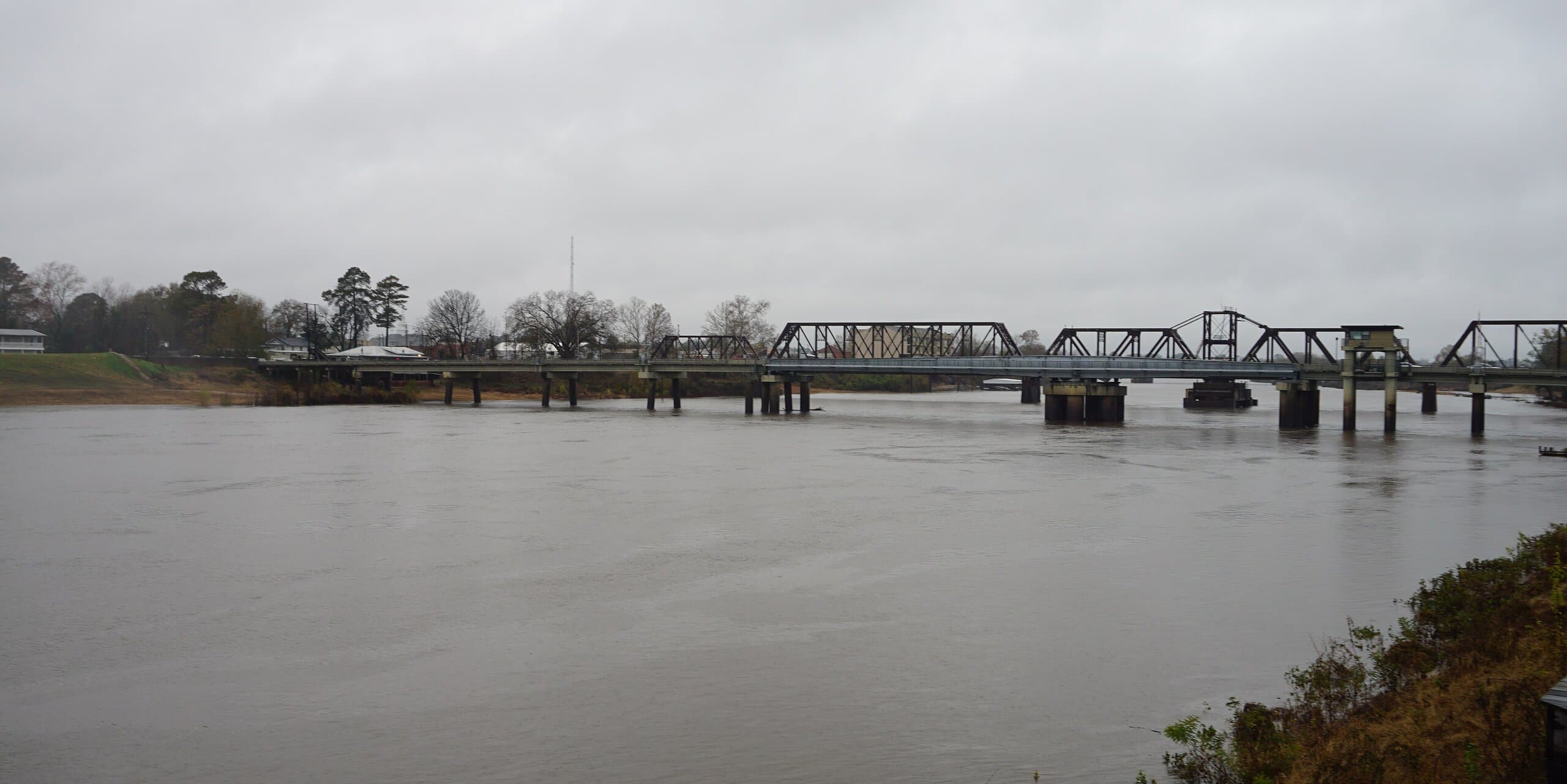 Monroe, LA skyline, the corridor Whipshipper carriers serve daily