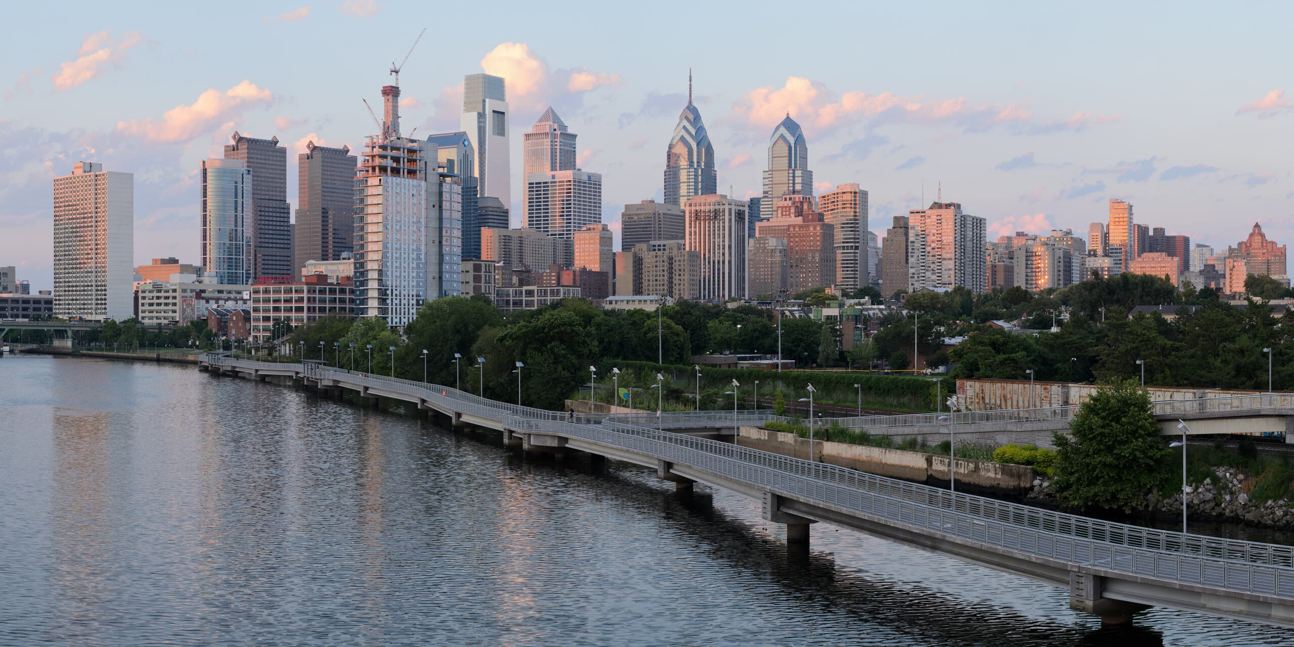 Philadelphia, PA skyline, the corridor Whipshipper carriers serve daily