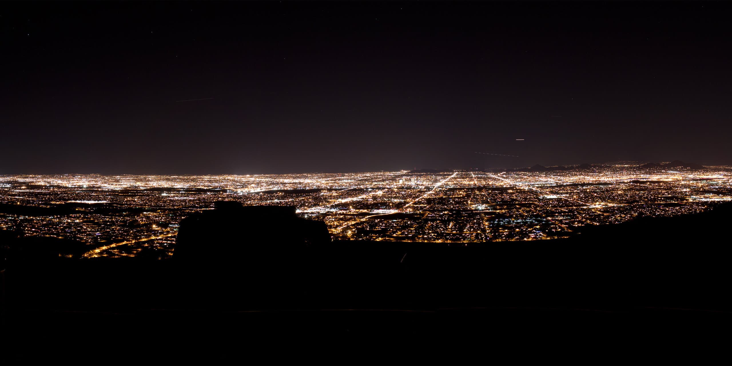 Phoenix, AZ skyline, the corridor Whipshipper carriers serve daily