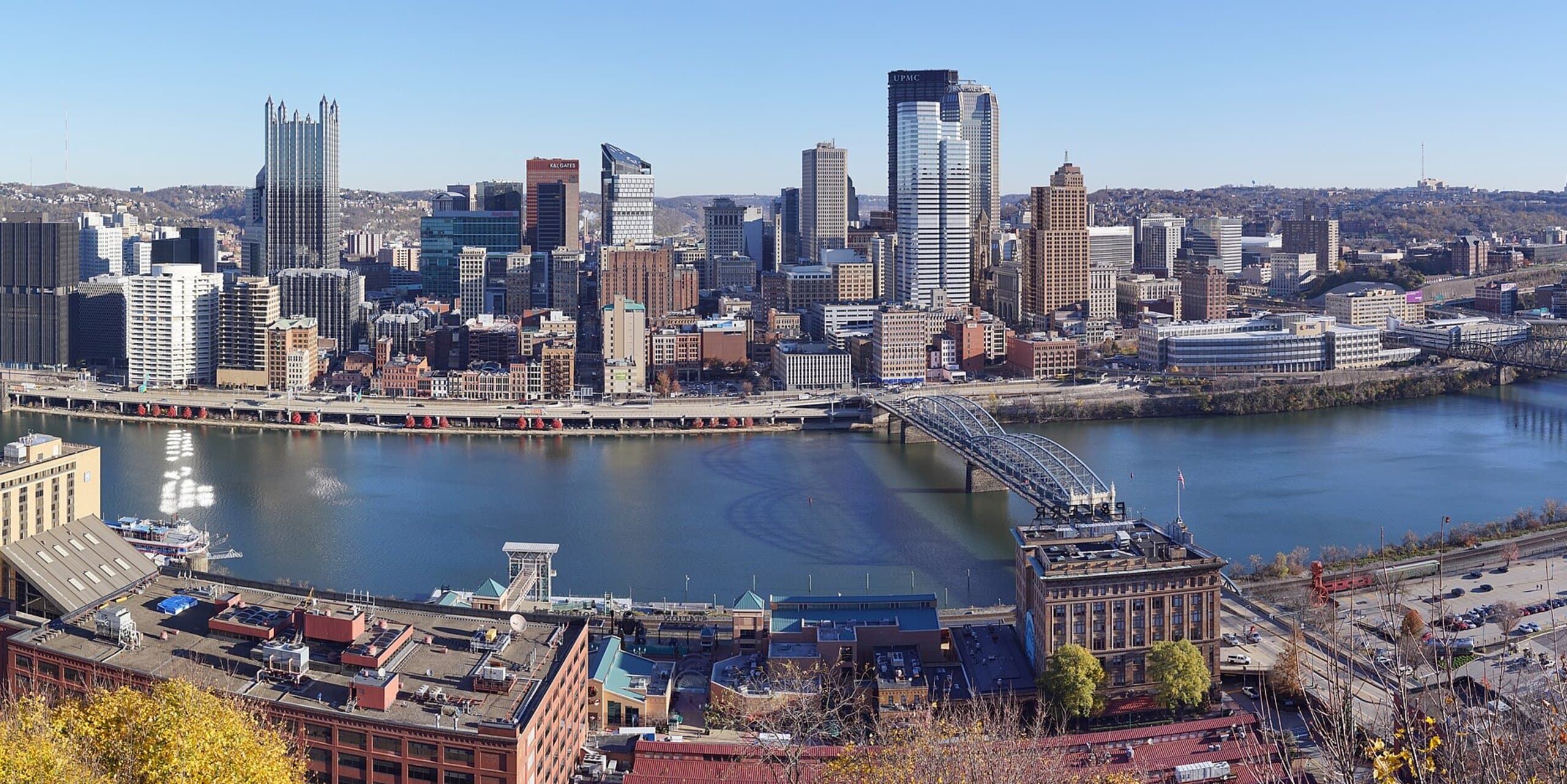 Pittsburgh, PA skyline, the corridor Whipshipper carriers serve daily