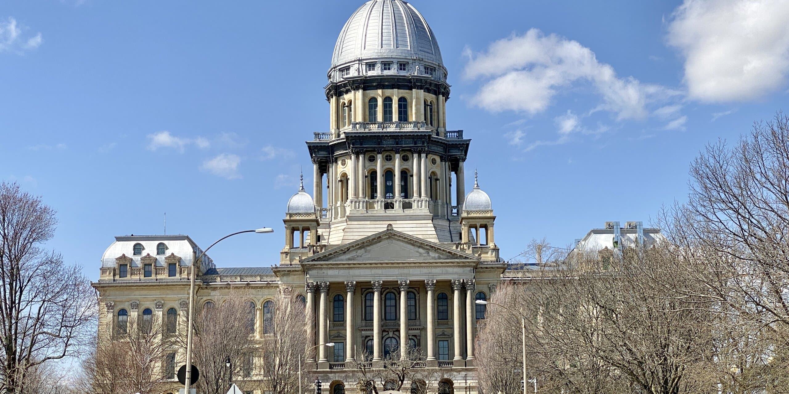 Springfield, IL skyline, the corridor Whipshipper carriers serve daily