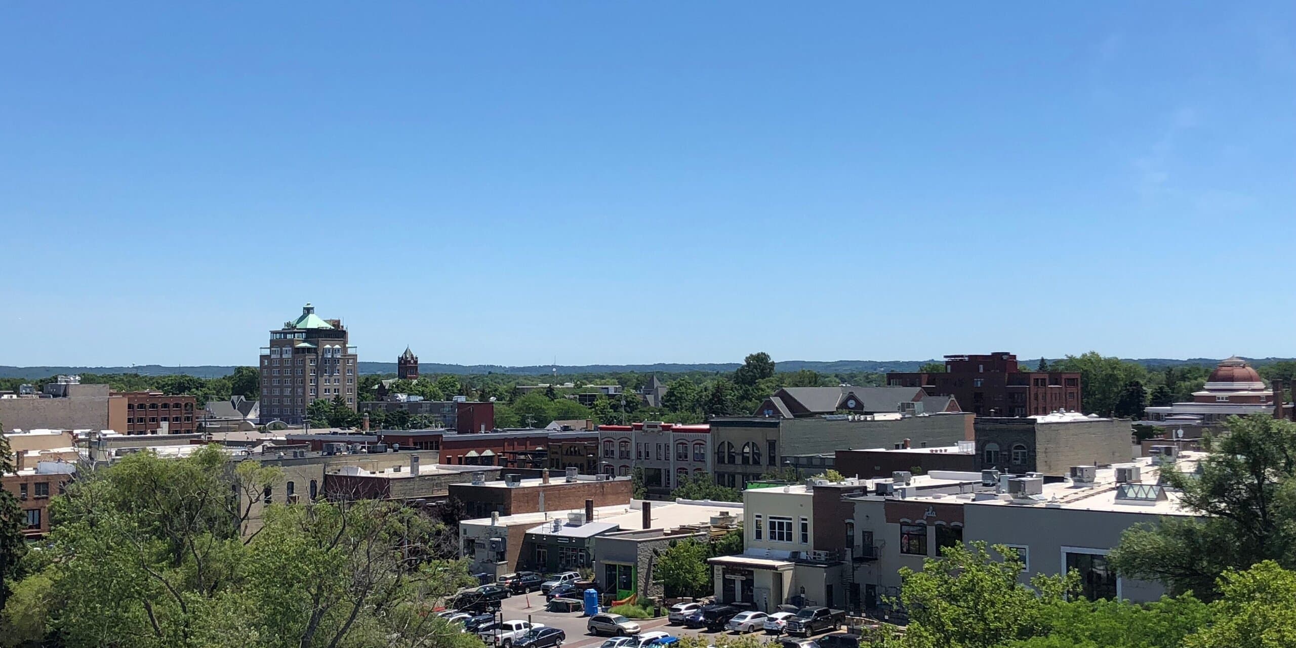 Traverse City, MI skyline, the corridor Whipshipper carriers serve daily